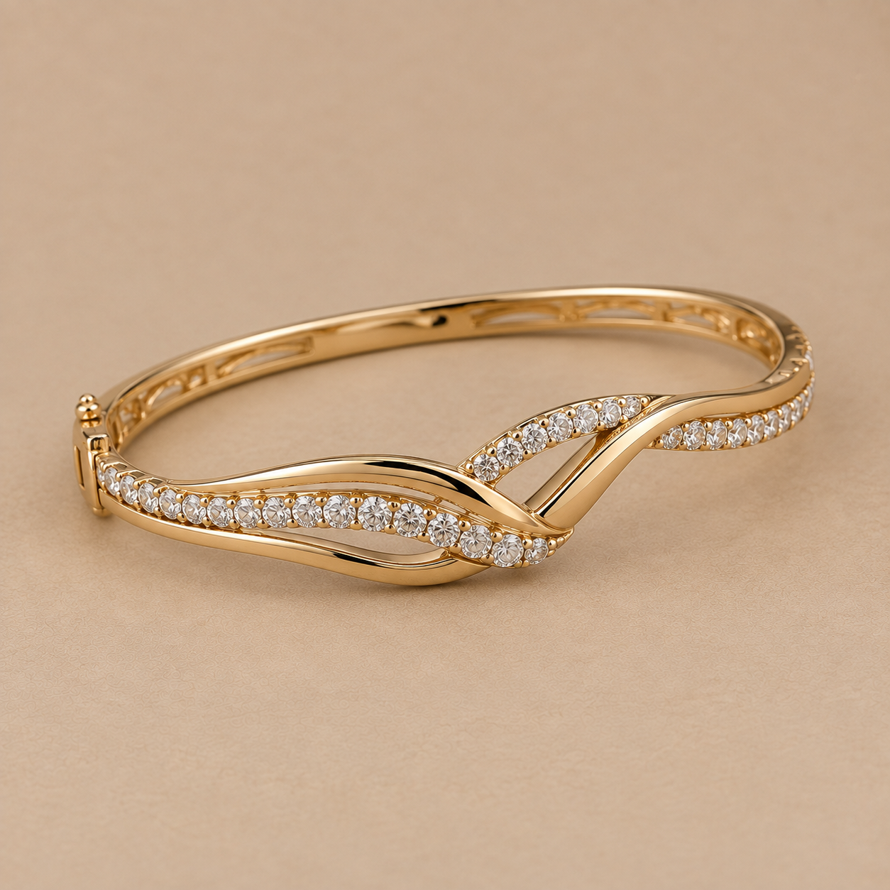 Detailed Bracelet / Bangle